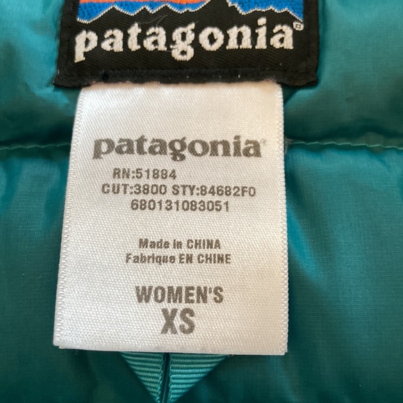 Patagonia Down Sweater - Picture 3 of 7